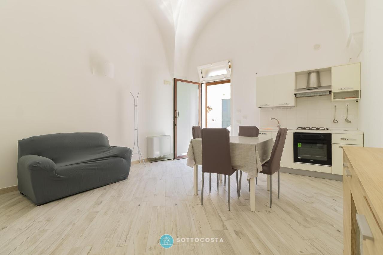 White Flat - Appartamento Indipendente A Lecce Centro Экстерьер фото